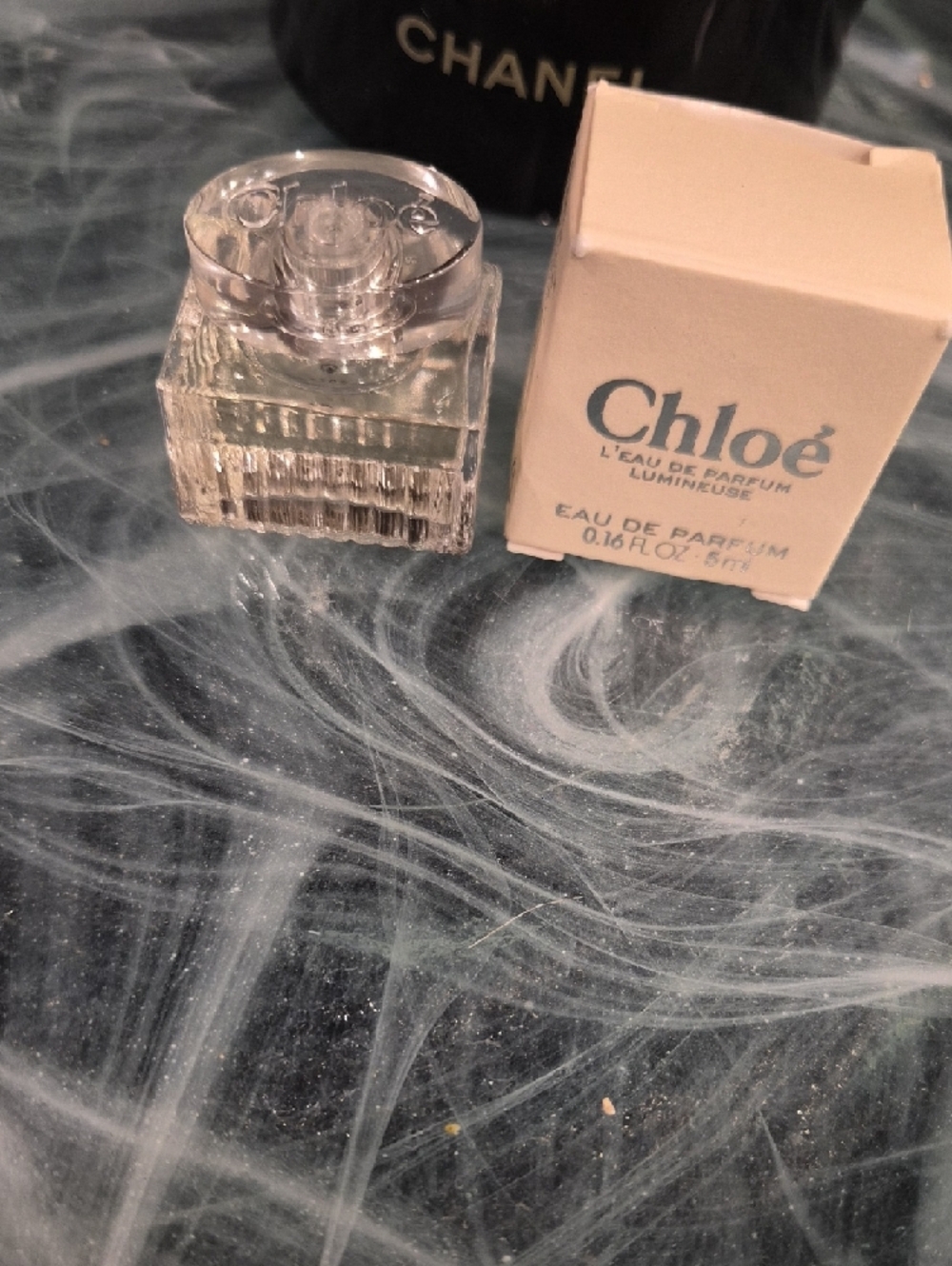 Chloe - Picture 2 of 4